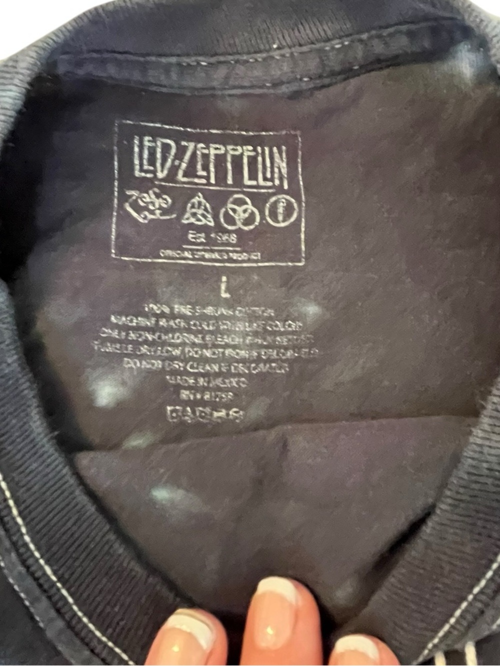 Led Zeppelin 1977 Tour Graphic Tee Large Concert Shirt Streetwear Y2K - Picture 3 of 7